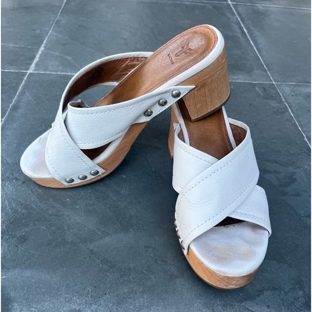 Frye Fiona White Leather Criss Cross Sandals